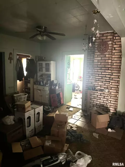 Entry Way - 512 E Calhoun St, Macomb, IL 61455 photo 1 of 1