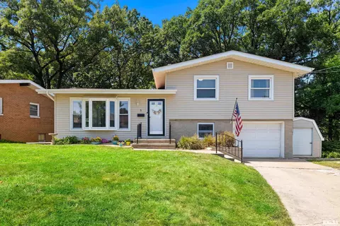 5 Foster Ct, Bartonville, IL 61607