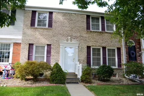 260 Jamestown Rd, Macomb, IL 61455