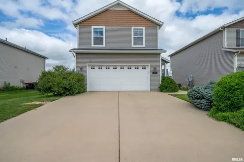 1425 Savile Ln, Washington, IL 61571