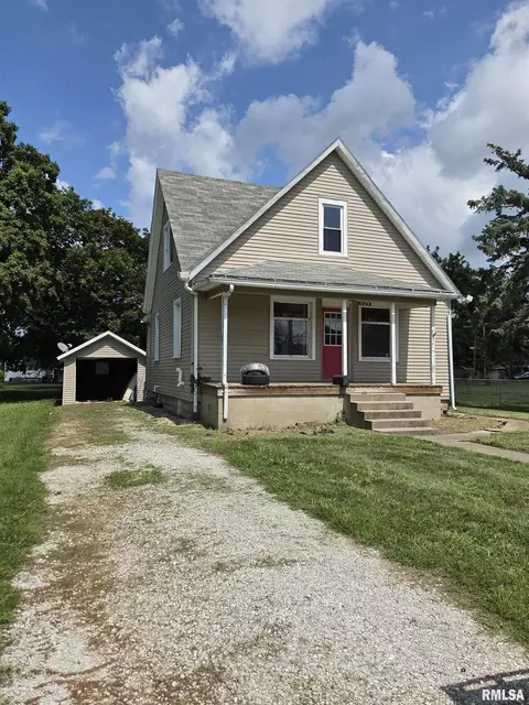 539 W Barnes St, Bushnell, IL 61422