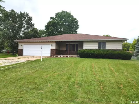 312 Arbor Vitae Dr, Germantown Hills, IL 61548