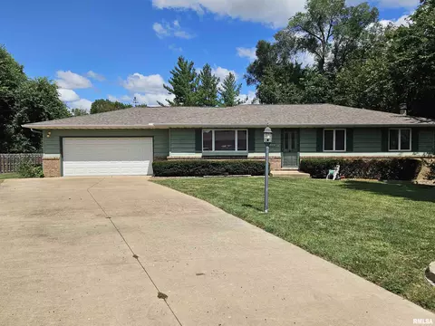 108 Stuaan Ct, Bartonville, IL 61607