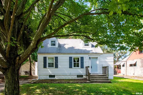 3423 N El Vista Ave, Peoria, IL 61604