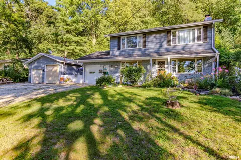 12728 Sunset Dr, Manito, IL 61546