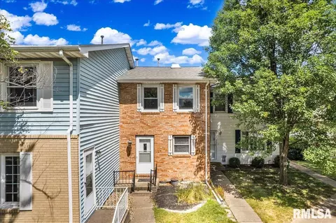 4324 W Shawnda Ct, Peoria, IL 61615
