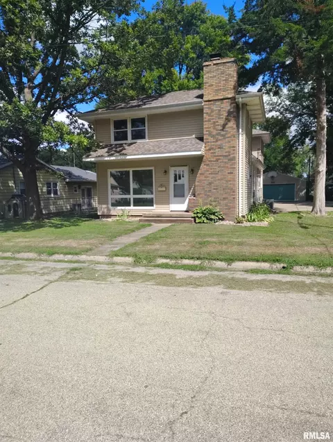 Other - 1031 E Olive St, Canton, IL 61520 photo 3 of 12