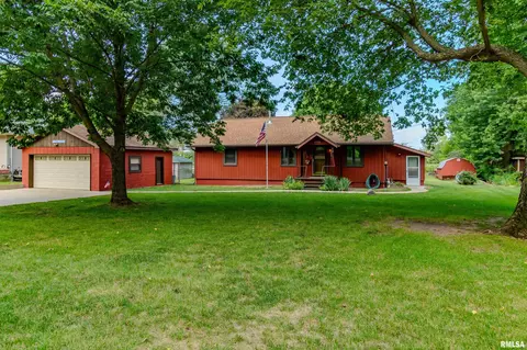 6570 Bass Rd, Manito, IL 61546