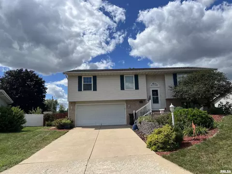147 Justice Dr, East Peoria, IL 61611