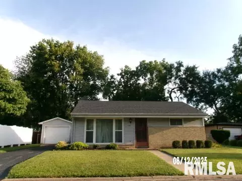 628 Embert Pl, Peoria, IL 61603