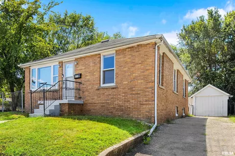 506 Illinois St, Pekin, IL 61554