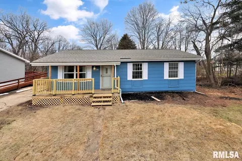 106 Maple Ln, Bartonville, IL 61607