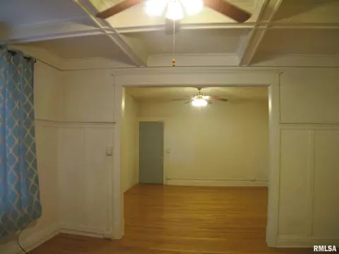 502 NW Bryan St, Peoria, IL 61603 photo 4