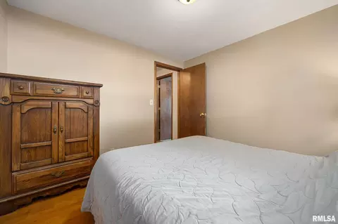 Bedroom - 930 E Jackson St, Morton, IL 61550 photo 4 of 6