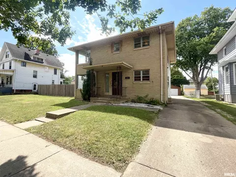 1213 N University St, Peoria, IL 61606