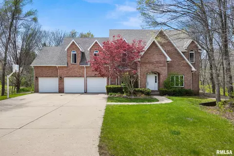 1708 Steeplechase, Washington, IL 61571