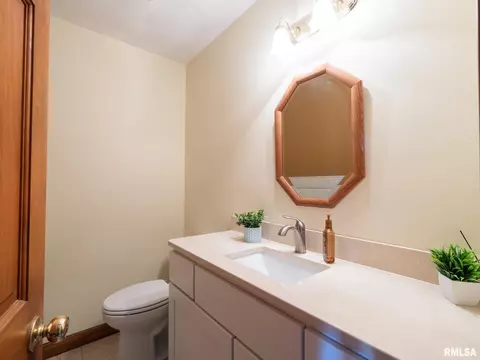 4917 S Lake Camelot Dr, Mapleton, IL 61547 photo 25