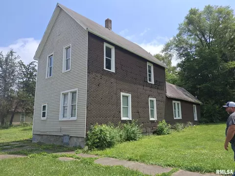 2616 W Malone St, Peoria, IL 61605