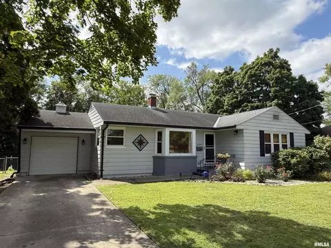 1012 2nd St, Lacon, IL 61540