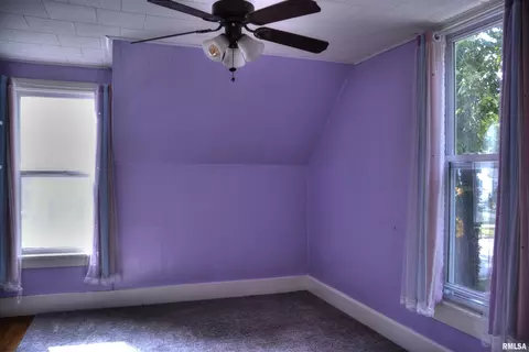 Bedroom - 521 S Johnson St, Macomb, IL 61455 photo 6 of 6
