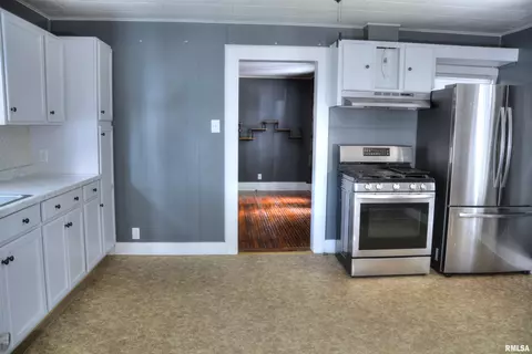 Kitchen - 521 S Johnson St, Macomb, IL 61455 photo 3 of 5