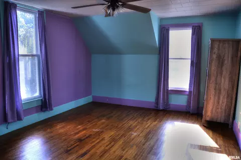Bedroom - 521 S Johnson St, Macomb, IL 61455 photo 5 of 6