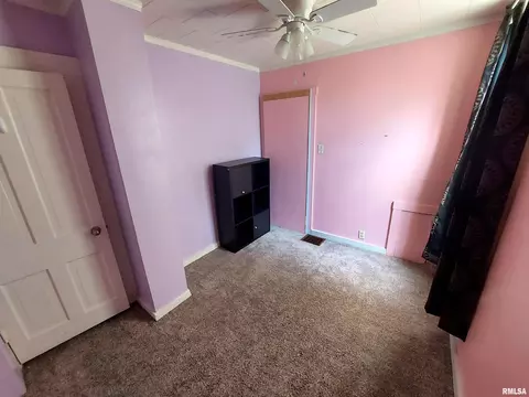 Bedroom - 521 S Johnson St, Macomb, IL 61455 photo 2 of 6