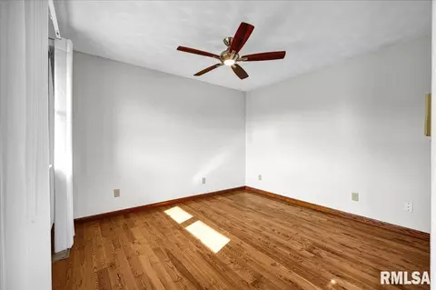 Bedroom - 1408 Hampton Rd, Washington, IL 61571 photo 1 of 4