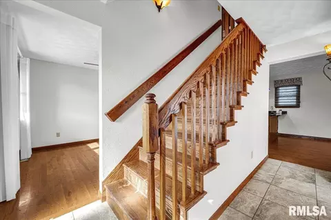 Entry Way - 1408 Hampton Rd, Washington, IL 61571 photo 1 of 1