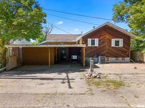 1295 Millpoint Rd, East Peoria, IL 61611