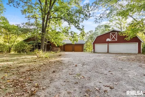 670 Coon Creek Rd, Metamora, IL 61548