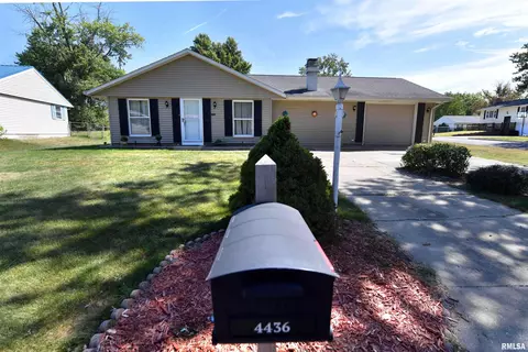 4436 Lauder Ave, Bartonville, IL 61607