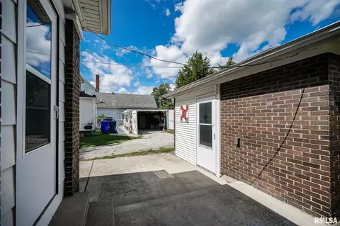 Exterior - 206 Roosevelt Ave, Kewanee, IL 61443 photo 8 of 12