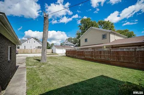 Exterior - 206 Roosevelt Ave, Kewanee, IL 61443 photo 9 of 12