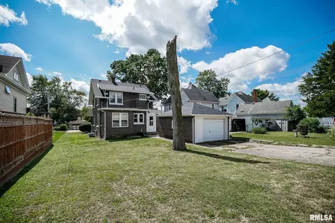 Exterior - 206 Roosevelt Ave, Kewanee, IL 61443 photo 10 of 12