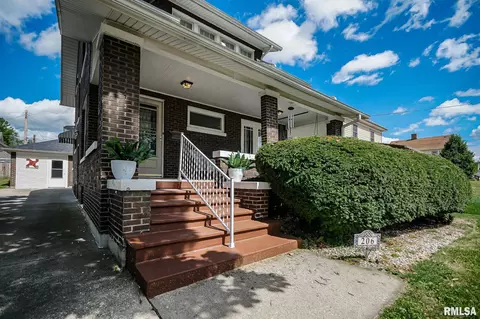 Exterior - 206 Roosevelt Ave, Kewanee, IL 61443 photo 3 of 12