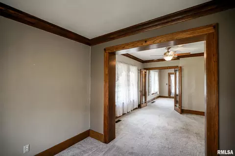 Entry Way - 206 Roosevelt Ave, Kewanee, IL 61443 photo 1 of 2