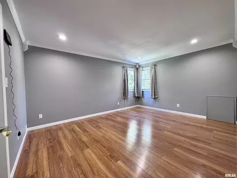 Other - 524 Meadow Dr, Macomb, IL 61455 photo 4 of 6