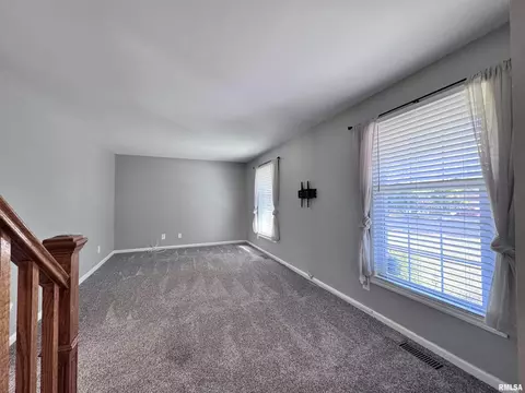 Living - 524 Meadow Dr, Macomb, IL 61455 photo 1 of 6