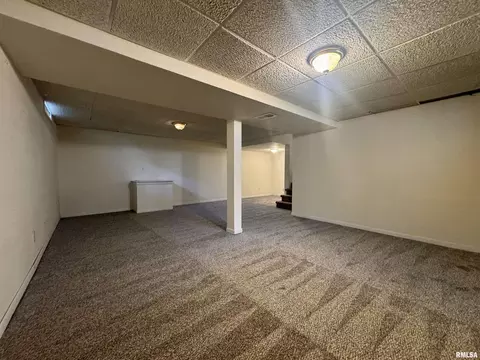 Other - 524 Meadow Dr, Macomb, IL 61455 photo 6 of 6