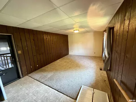 Living - 206 Pine Cir, Eureka, IL 61530 photo 4 of 4