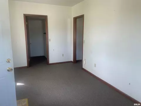 920 N State St, Macomb, IL 61455 photo 3