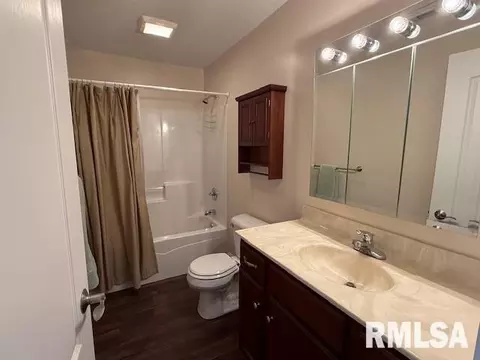 Bath - 311 Scotch Pine Dr, Macomb, IL 61455 photo 1 of 2