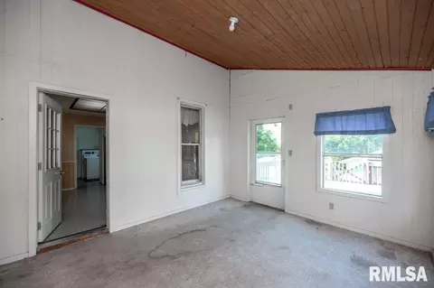 507 W 3rd St, Delavan, IL 61734 photo 43