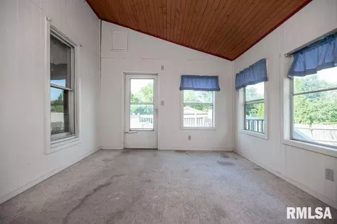 507 W 3rd St, Delavan, IL 61734 photo 44
