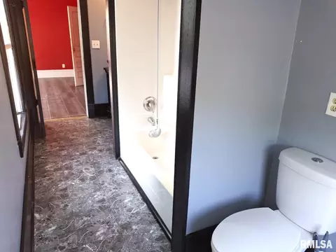 Bath - 335 S 5th Ave, Canton, IL 61520 photo 7 of 7