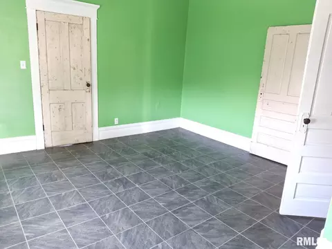 Bedroom - 335 S 5th Ave, Canton, IL 61520 photo 10 of 11