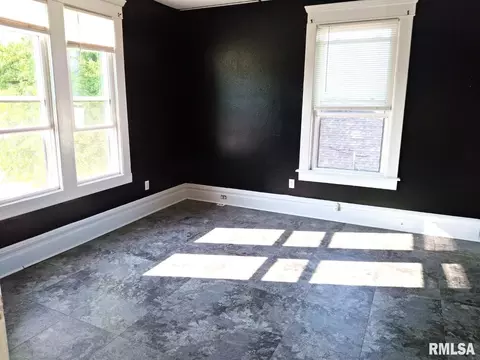 Bedroom - 335 S 5th Ave, Canton, IL 61520 photo 5 of 11