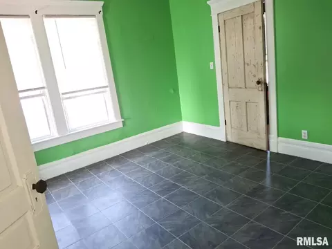 Bedroom - 335 S 5th Ave, Canton, IL 61520 photo 8 of 11