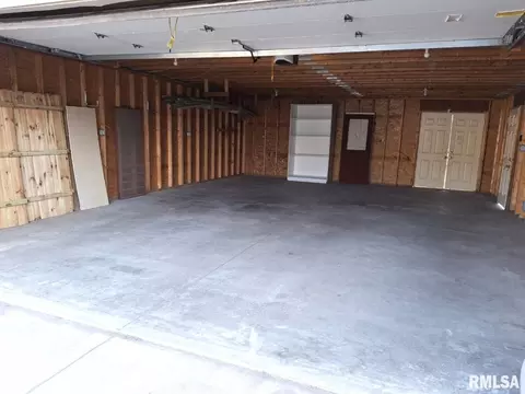 Other - 335 S 5th Ave, Canton, IL 61520 photo 26 of 31
